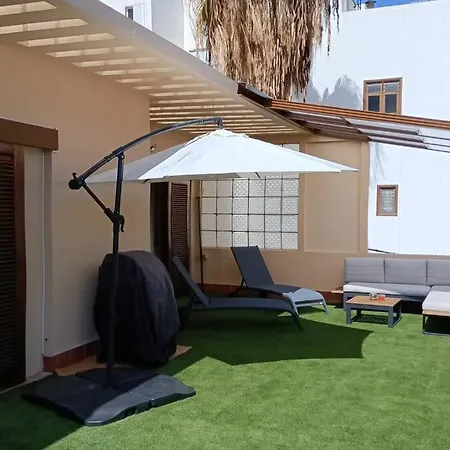 Luxury Penthouse, 50m2 Terrace, Downtown *